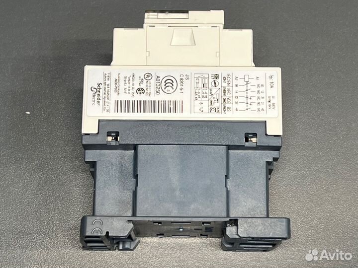 Schneider CAD32M7 Реле, новое, с хранения, 8 шт