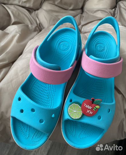 Сандалии crocs для девочки