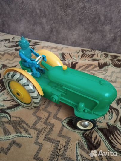 Трактор СССР электромеханическая игрушка