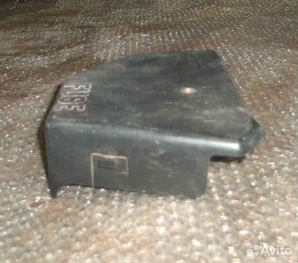 Крышка блока предохранителей Fiat Marea