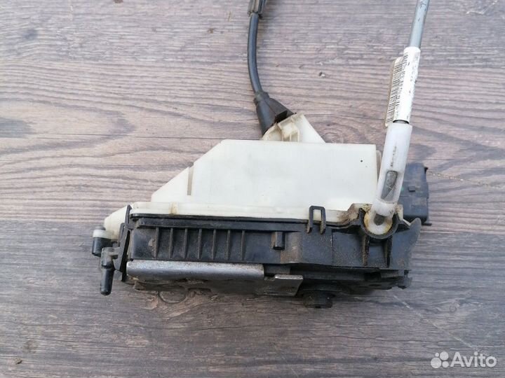 Замок задний правый Ситроен С4 б7