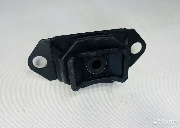 Подушка двигателя левая Renault Logan 1