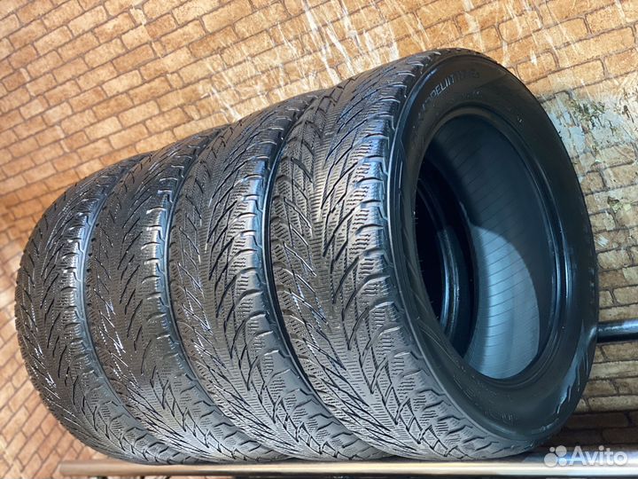 Nokian Tyres Hakkapeliitta R2 215/55 R16