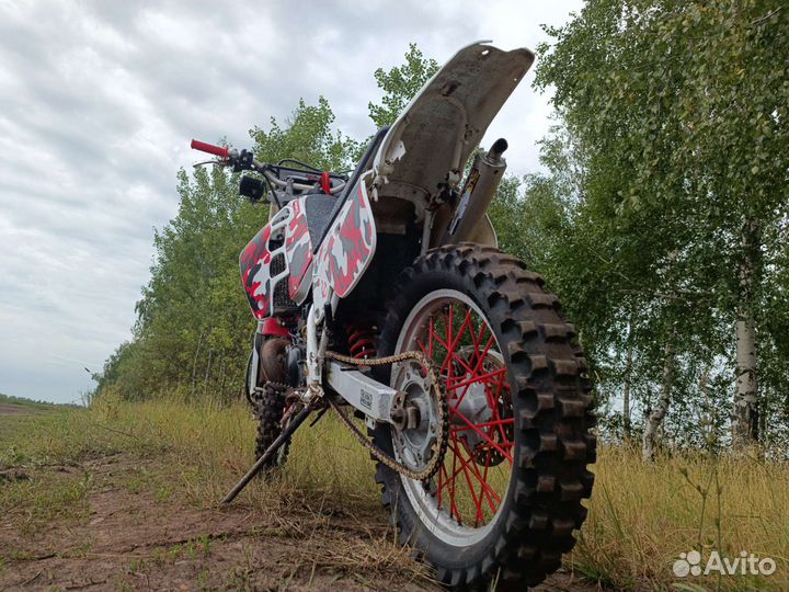 Honda CRM-250 2