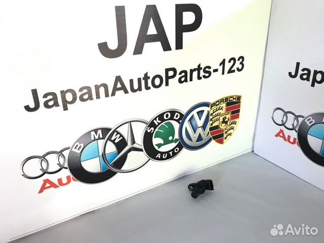 Датчик положения распредвала Mercedes-Benz R350 4