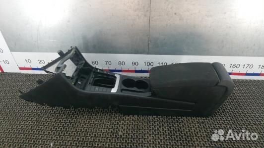 Подлокотник центральный volkswagen passat B7 (AEA2