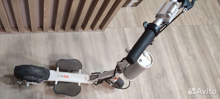 Самокат взрослый электрический