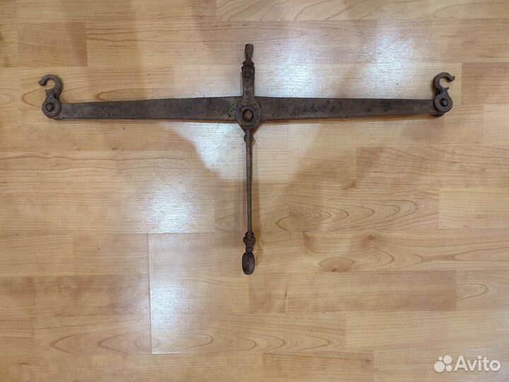 Весы старинные чугунные