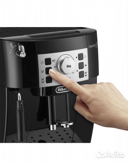 Кофемашина автоматическая Delonghi ecam22.105.B