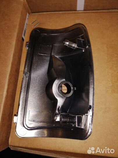 Повторитель поворота в зеркало Ford Transit 2014