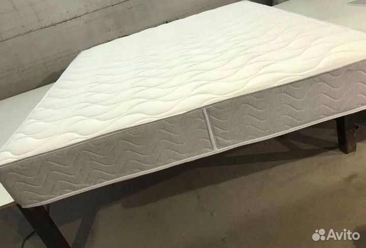 Матрас 160х200 новый жесткий