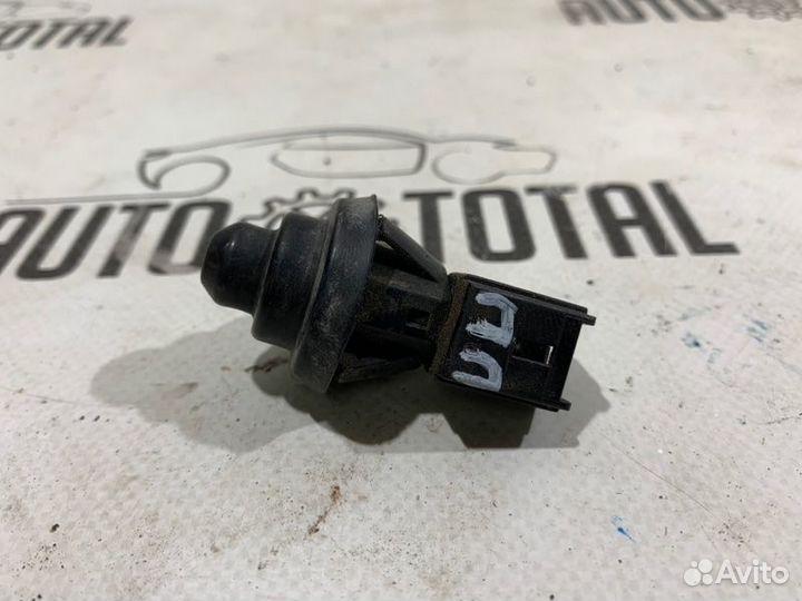 Концевик двери Renault Symbol K7JA700 2005