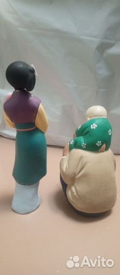 Фарфоровые статуэтки 