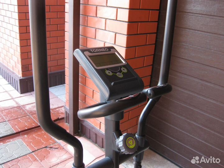 Эллиптический тренажер torneo festa C-310G