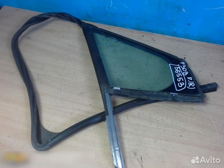 Стекло двери передней правой Peugeot 308 I 2007-20