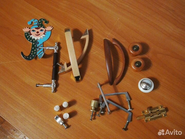 Ручки дверные, мебельные, крючки