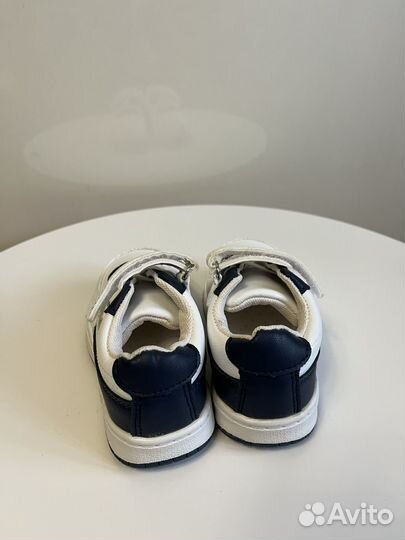 Кроссовки детские размер 21