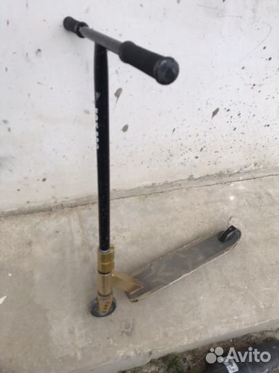 Трюковой самокат