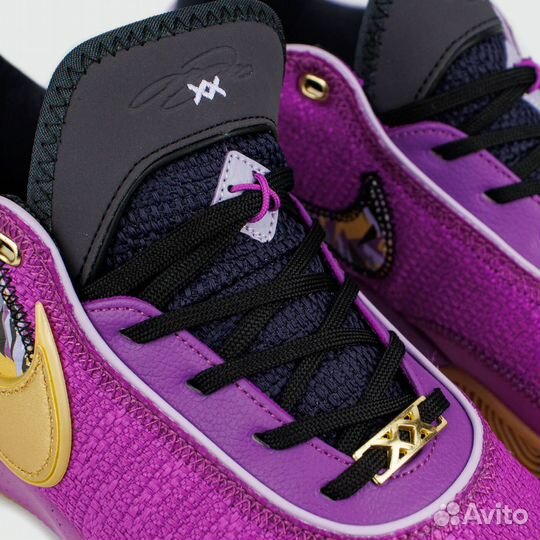 Баскетбольные Nike LeBron 20 Vivid Purple