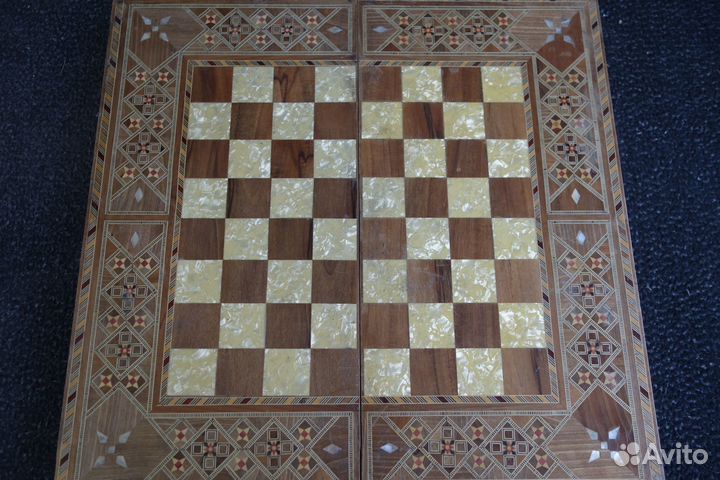 Нарды перламутровые,Шахматы огромные