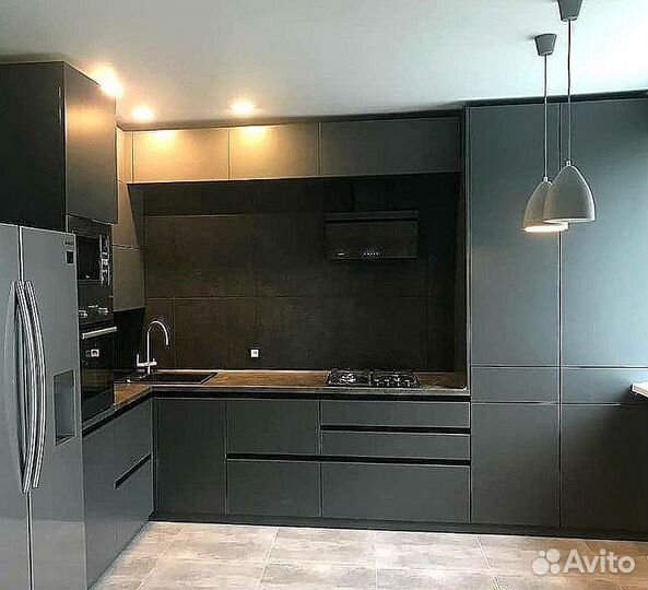 Кухонный гарнитур угловой