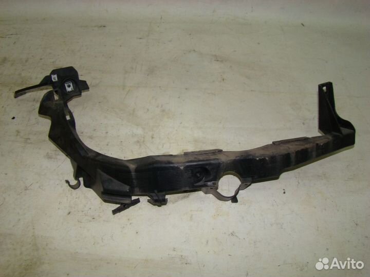 Крепление фары FR BMW 320i E90 2010 (1000 мелочей