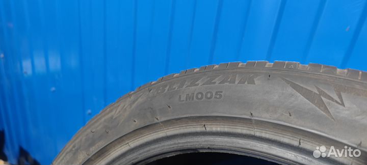 Bridgestone Blizzak LM-005 275/40 R21