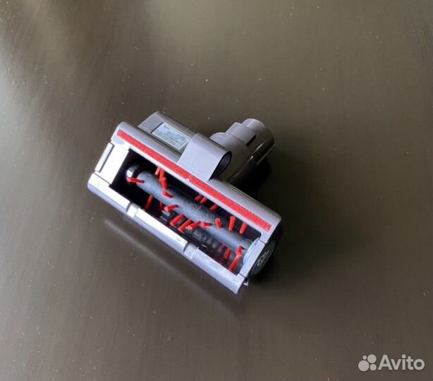 Пылесос Dyson, насадки, запчасти