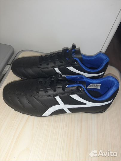 Футбольные бутсы шиповки 39 размер