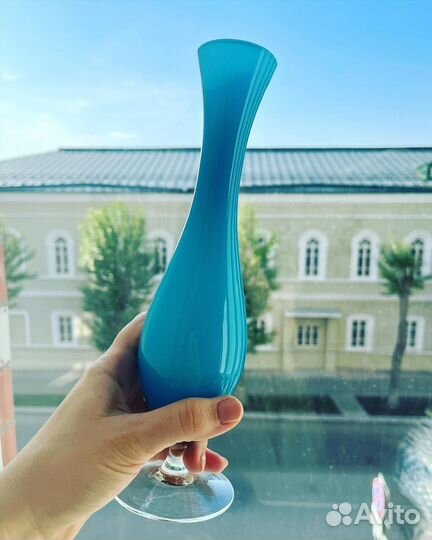 Опаловая ваза