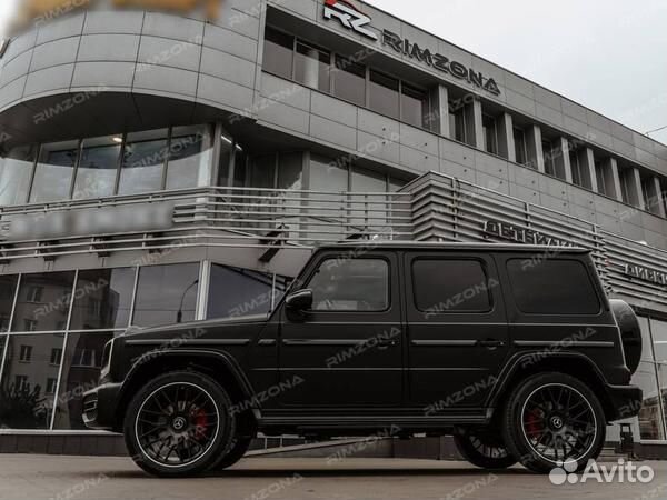 Кованые диски AMG R22 на Mercedes Benz G-class