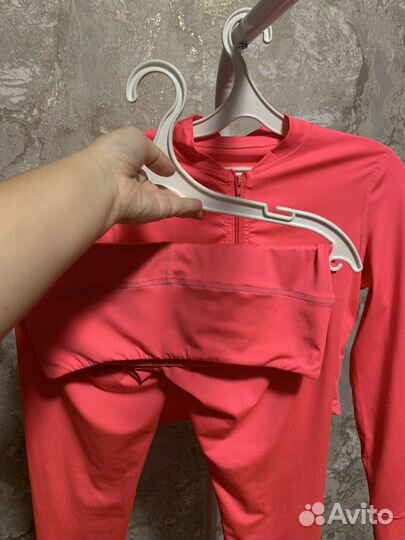 Спортивный костюм женский