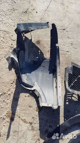 Подкрылок передний левый bmw x5 e70