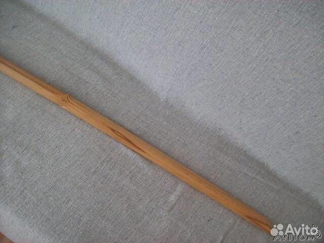 Ручной работы меч из дерева