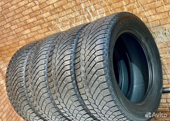Gislaved Nord Frost 200 215/60 R16