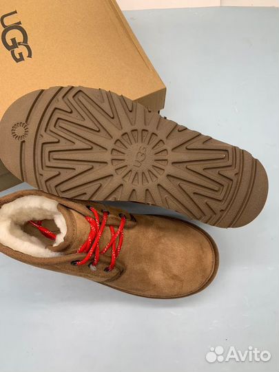 Ботинки UGG на платформа с мехом и на шнурках