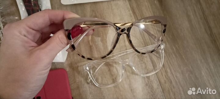 Очки для компьютера,ногти накладные
