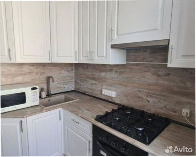 Кухни на заказ под потолок