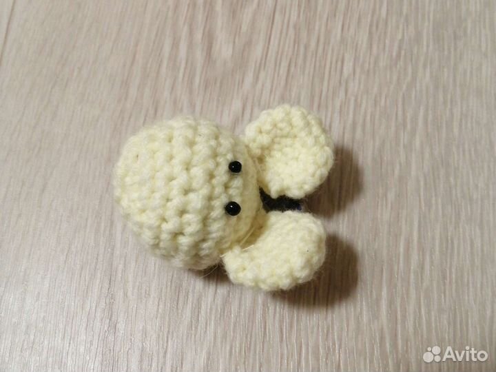 Значки, игрушка, пазлы