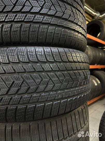 Pirelli Scorpion Winter 275/40 R22