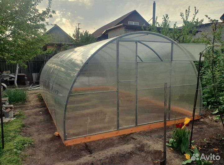 Теплица из поликарбоната