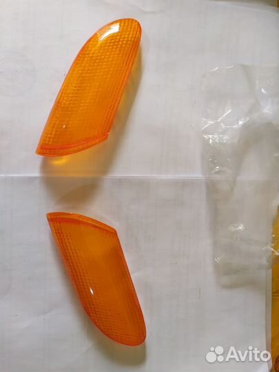 Стекла поворотов передние Сузуки Летс Нью (S.Lets