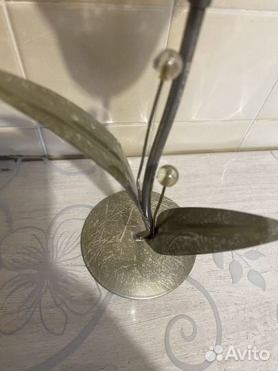 Подсвечник железный цветок