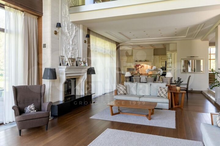 Дом 535 м² на участке 19 сот.