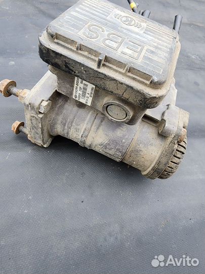 Кран управления тормозами прицепа Renault premium