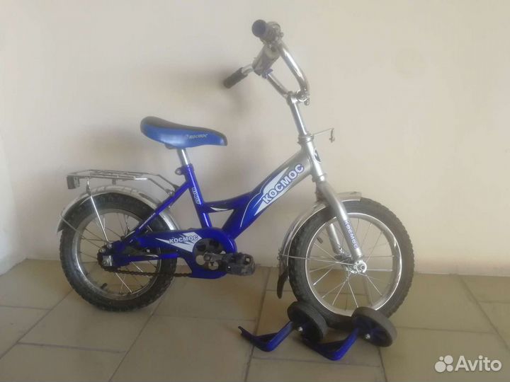 Велосипед детский, с дополнительными колесиками