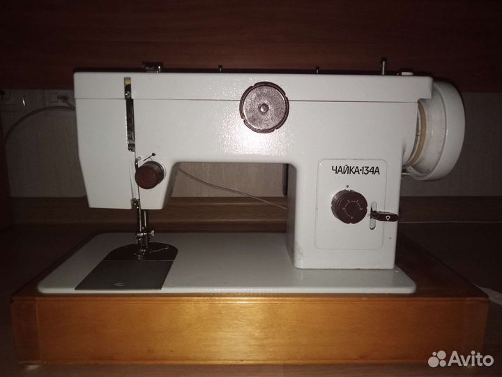 Швейная машина Чайка 134