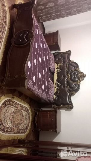 Спальный гарнитур