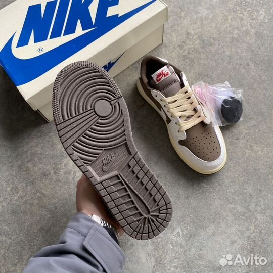 Кроссовки Travis Scott x Air Jordan 1 Low