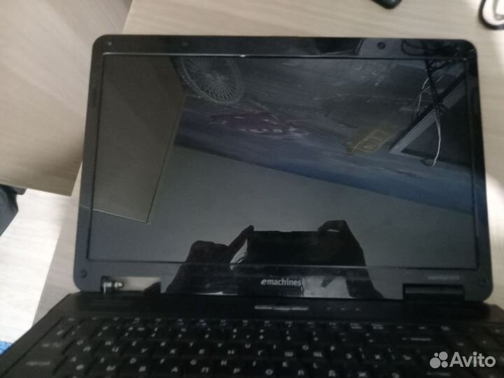 Emachines e525